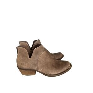 BORN Benna Shari Ankle Booties Size US 8.5M Stocked Heel Light Brown